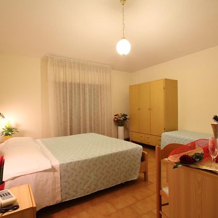 Hotel Villa Luca 끼안챠노테르메 객실 사진